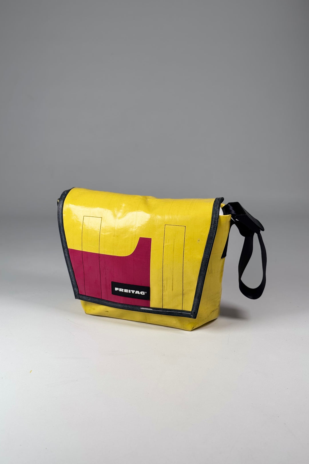 DEXTER F14 Messenger Classic Slim
