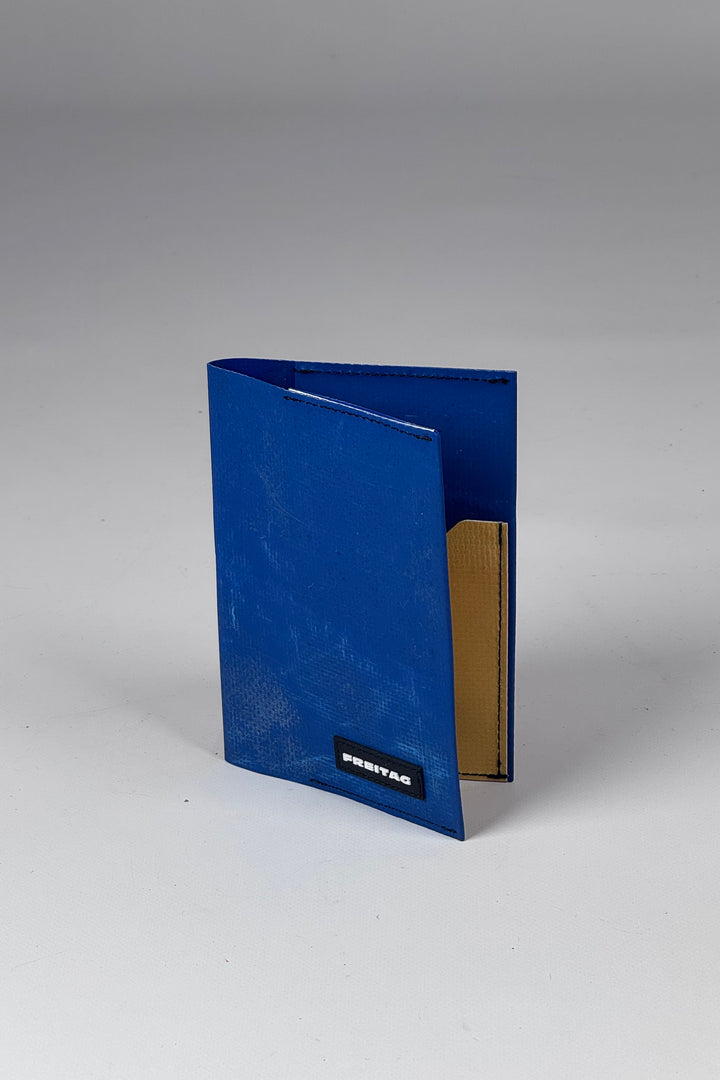 EXPLORER F243 2-in-1 Sleeve