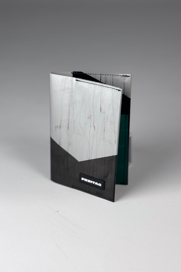 EXPLORER F243 2-in-1 Sleeve