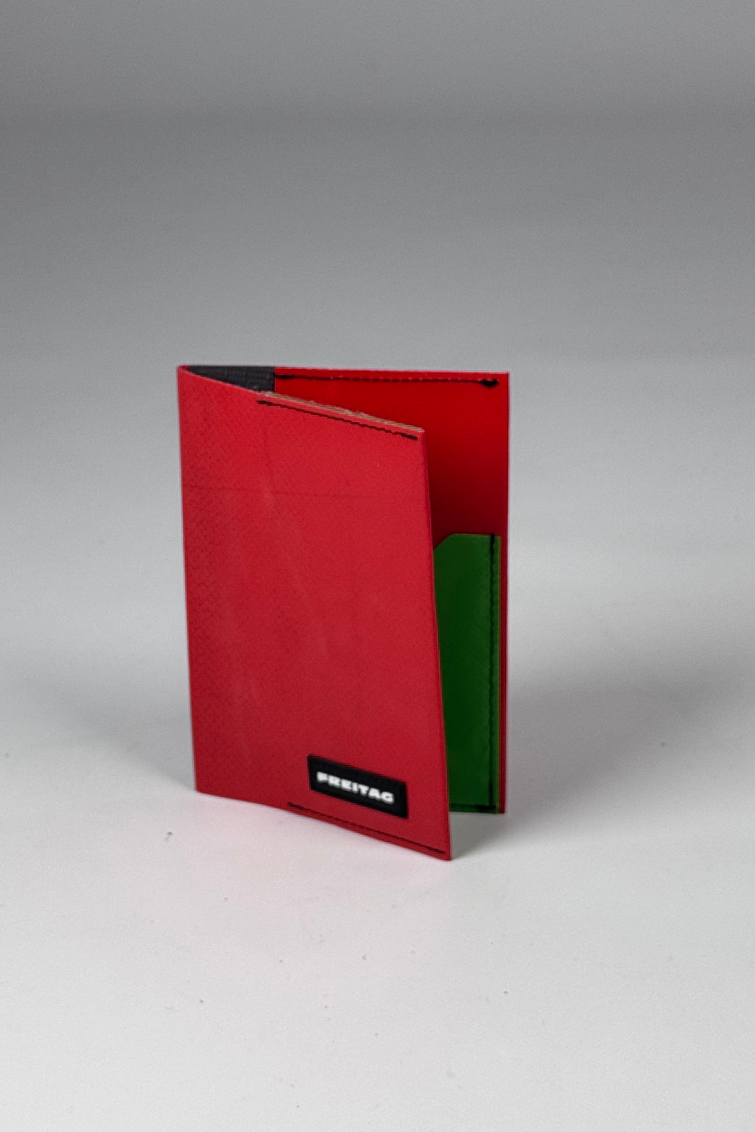 EXPLORER F243 2-in-1 Sleeve