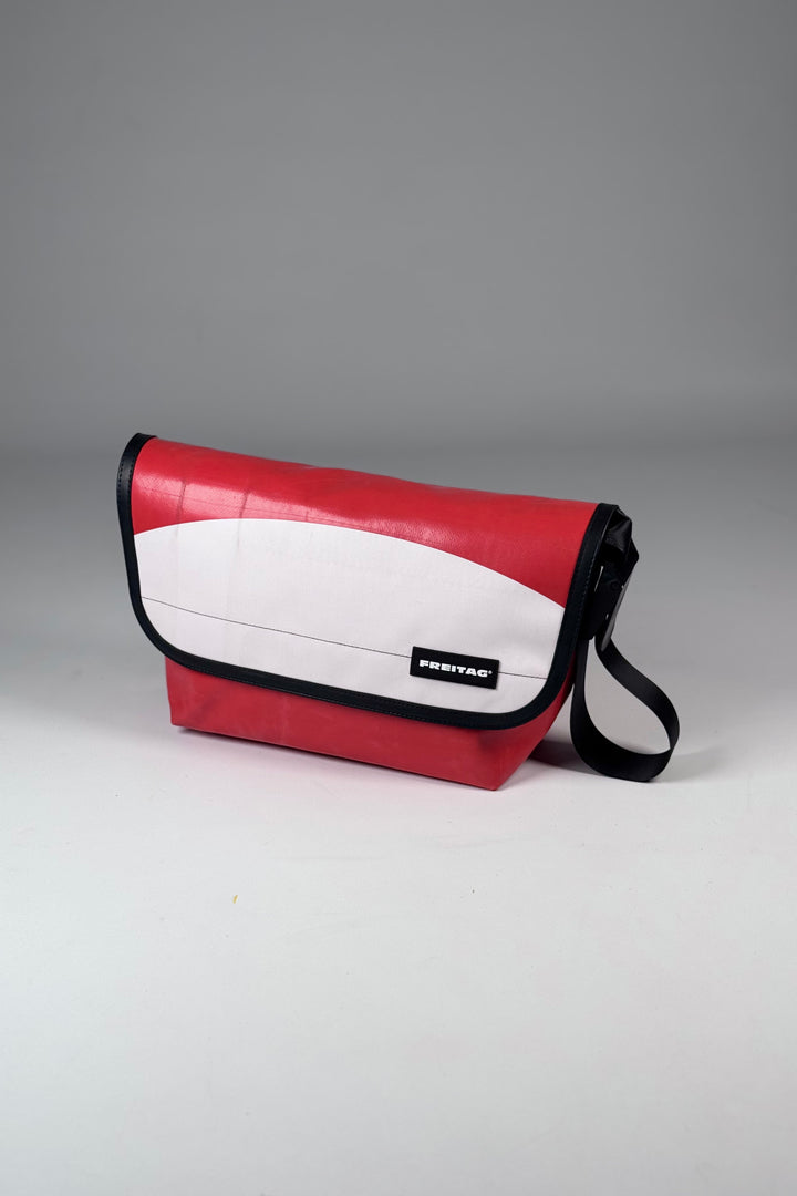 SURFSIDE 6 F42 Messenger