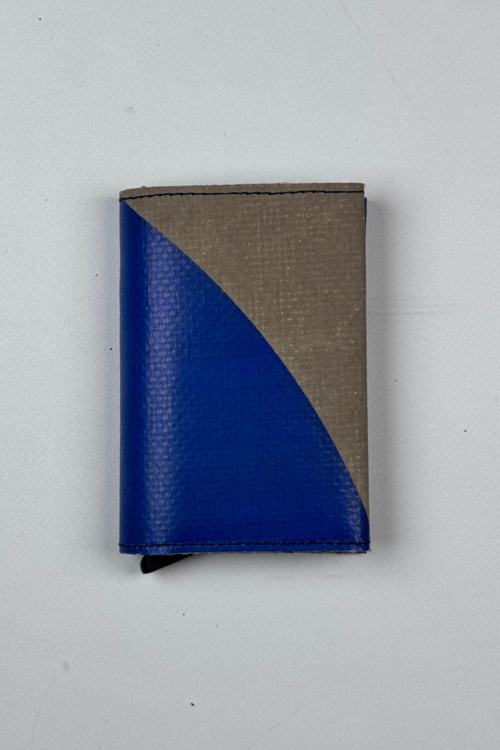 SECRID X FREITAG F705