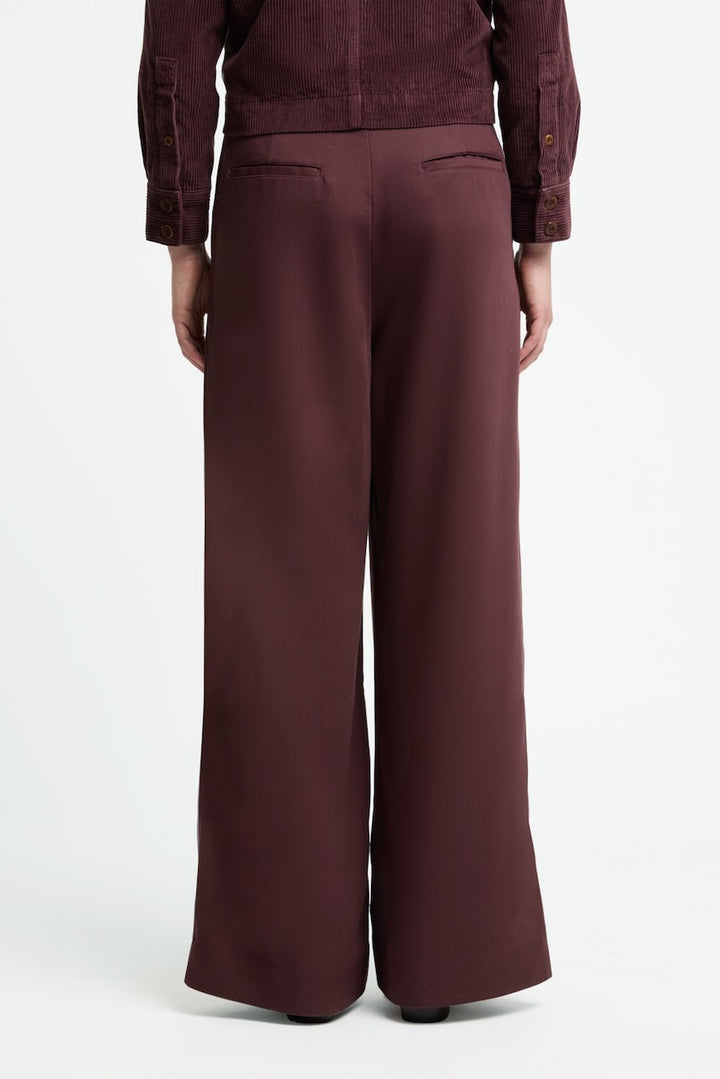 LARENA Pants fudge