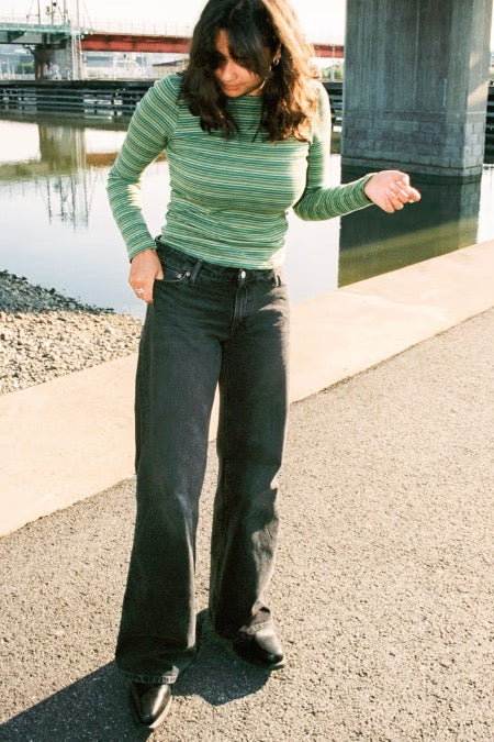 WIDE HEIDI slow black | Nudie Jeans