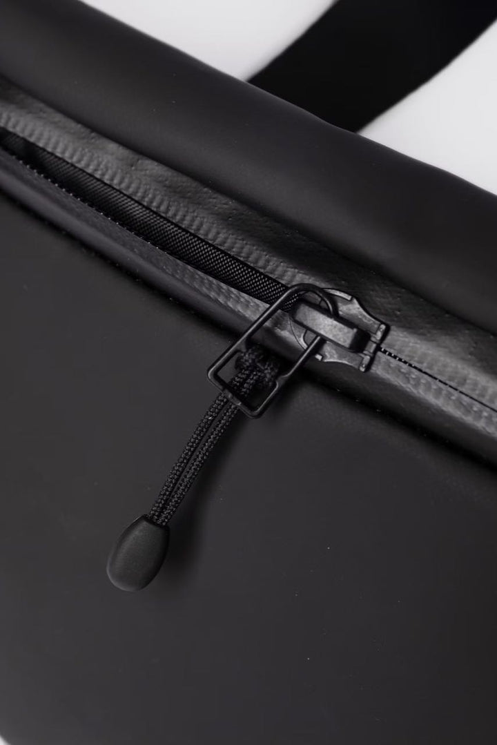 STREAM Messenger Mini black