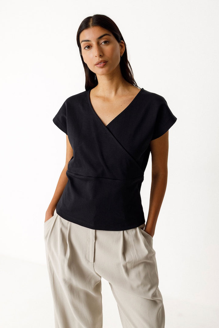 MAIALEN T-Shirt black | SKFK