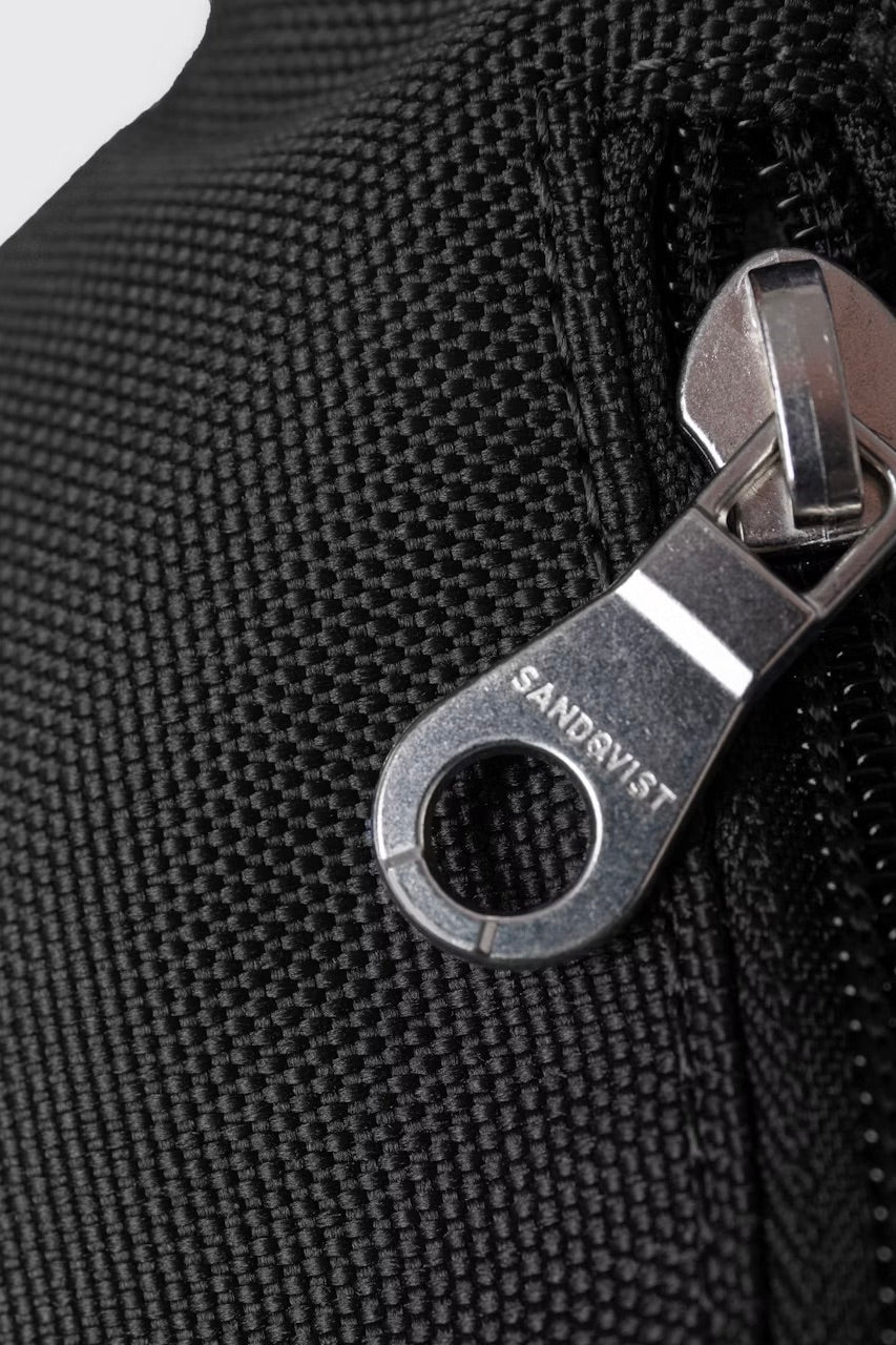 GROUND Crossbody Bag