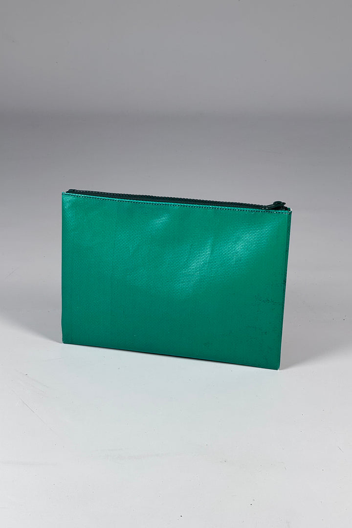 CHUCK F07 Pouch M