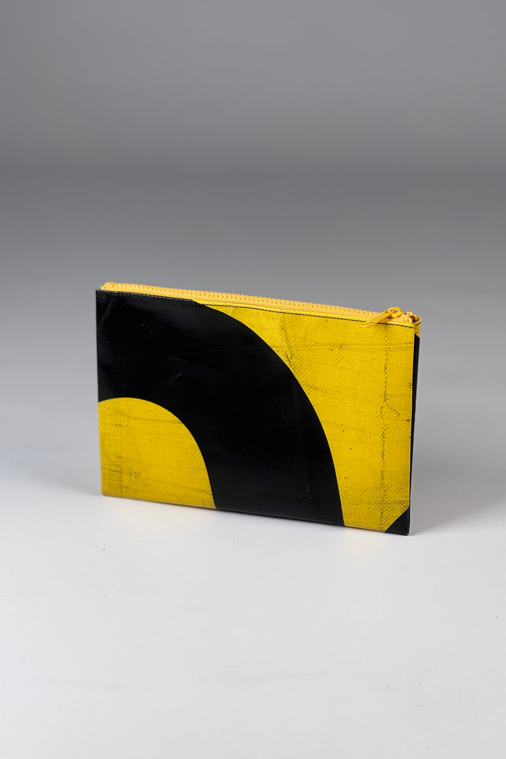 CHUCK F07 Pouch M