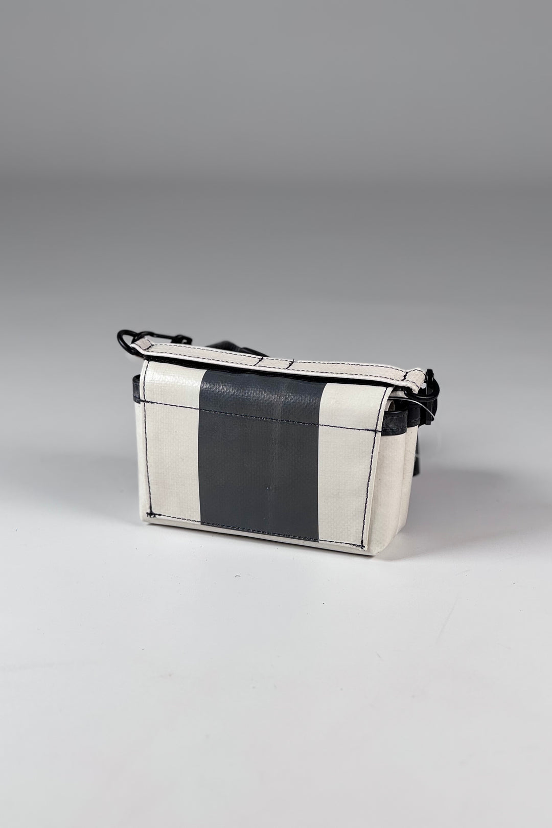 HEINZ F142 Satteltasche Crossbody-Bag