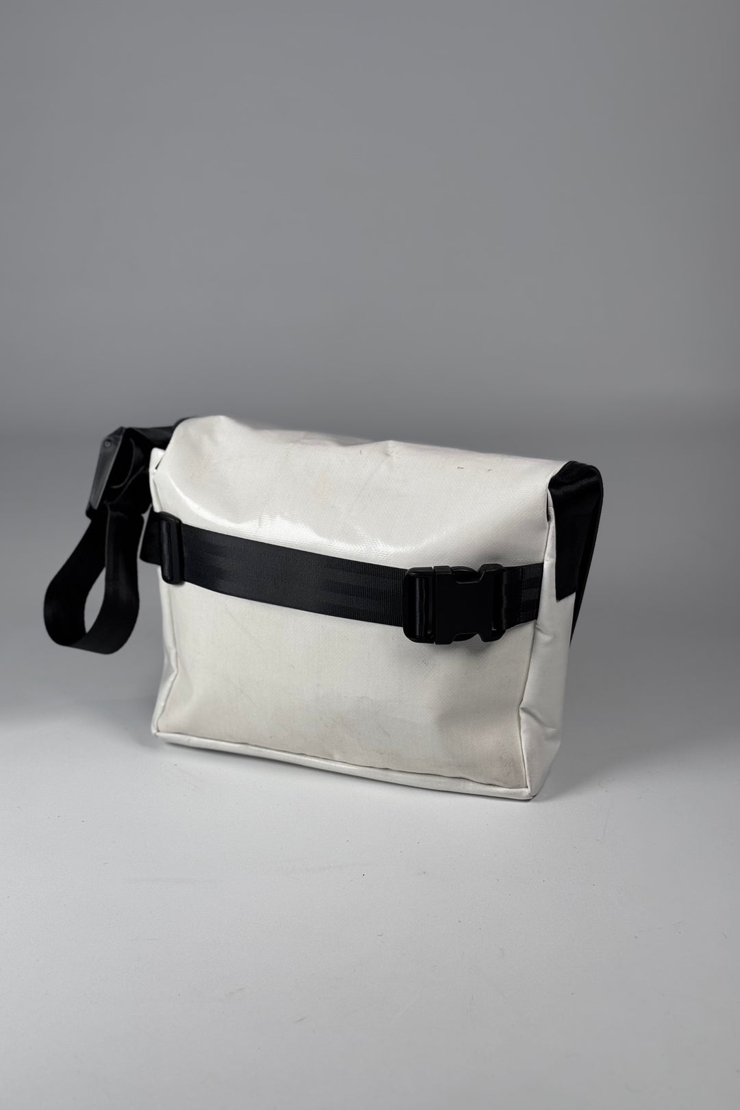 DEXTER F14 Messenger Classic Slim