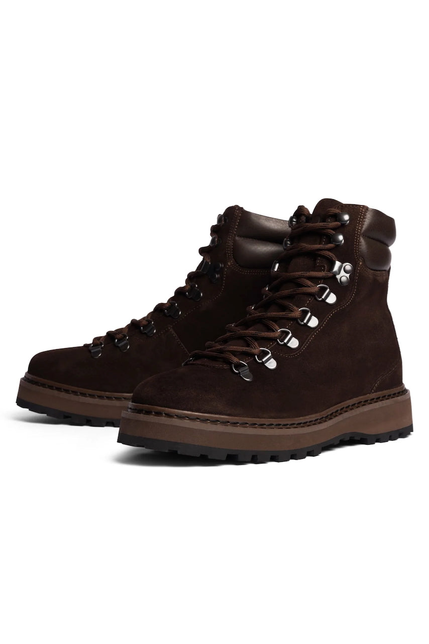 HIKING Suede