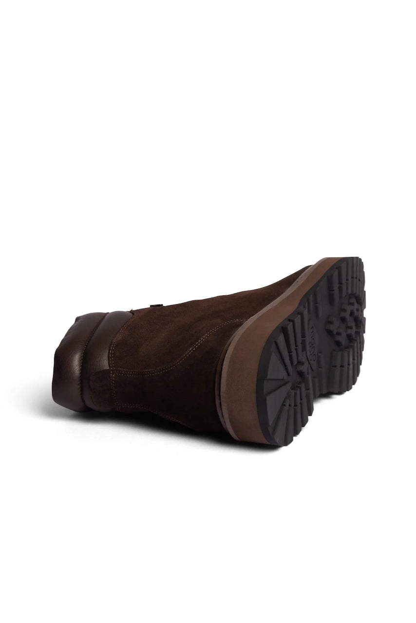 HIKING Suede