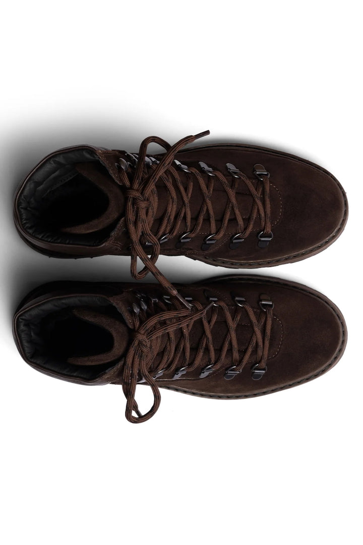 HIKING Suede