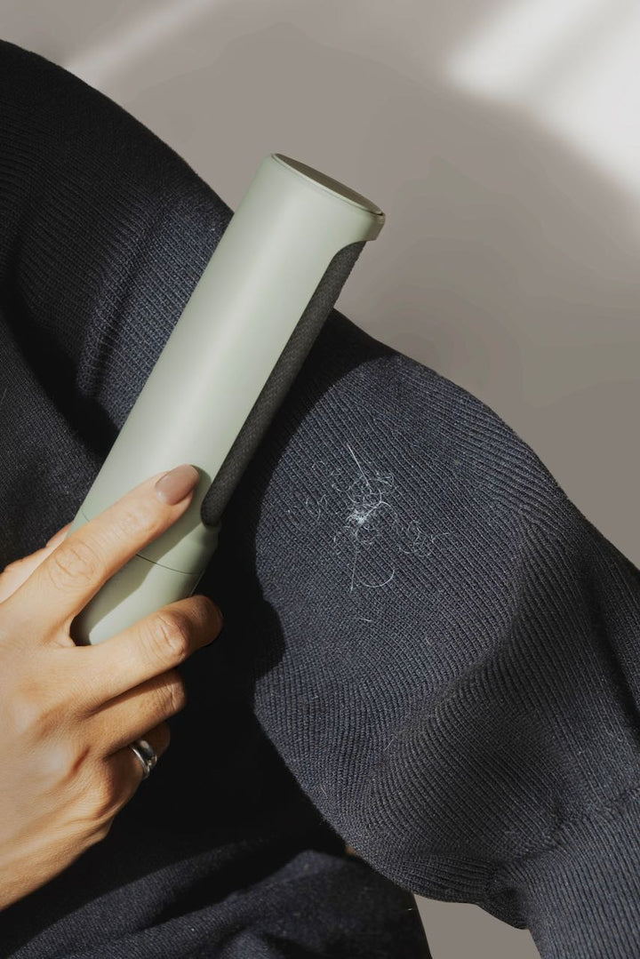 LINT BRUSH