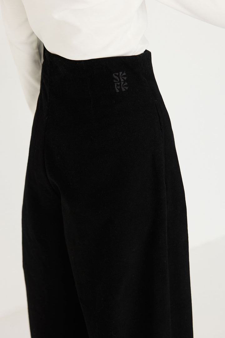 BASABE Trouser black